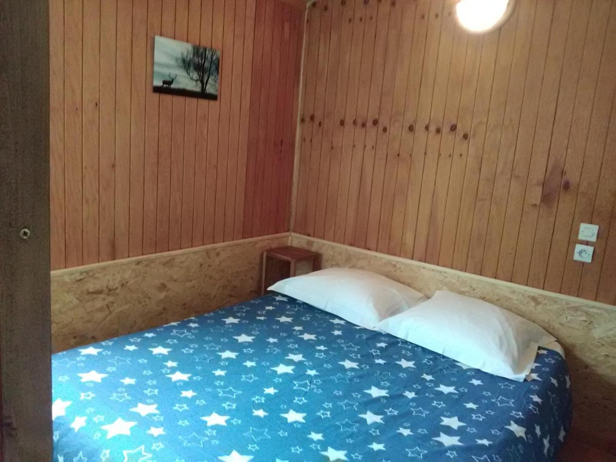 Les Chalets Quazemi A Casteil Luaran gambar