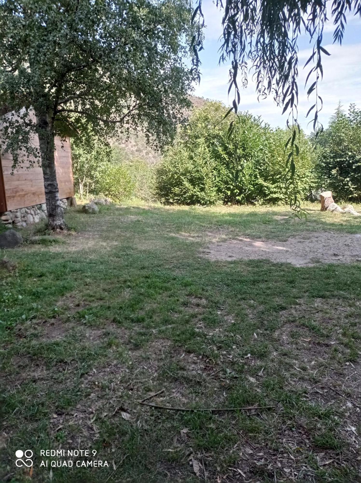 Les Chalets Quazemi A Casteil Luaran gambar